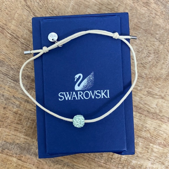 Swarovski | Dainty String Bracelet - Picture 2 of 4